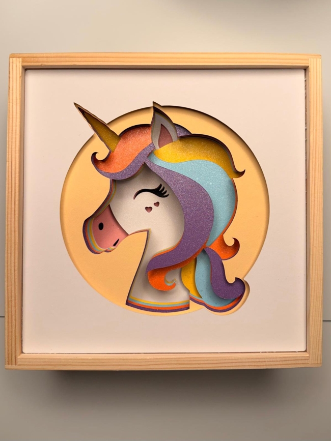  La Licorne Arc-en-ciel
