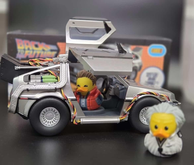 TUBBZ Delorean avec Marty McFly et Doc – Retour vers le Futur