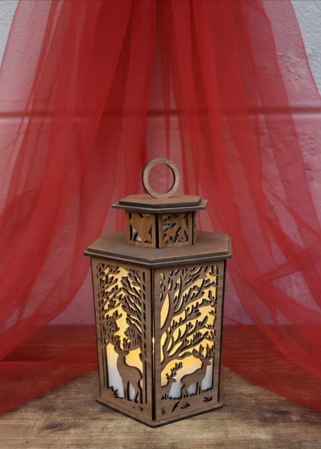 Lanterne " Roi de la Forêt"